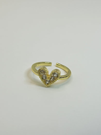 Anillo Corazón con Tres Zirconias❤️