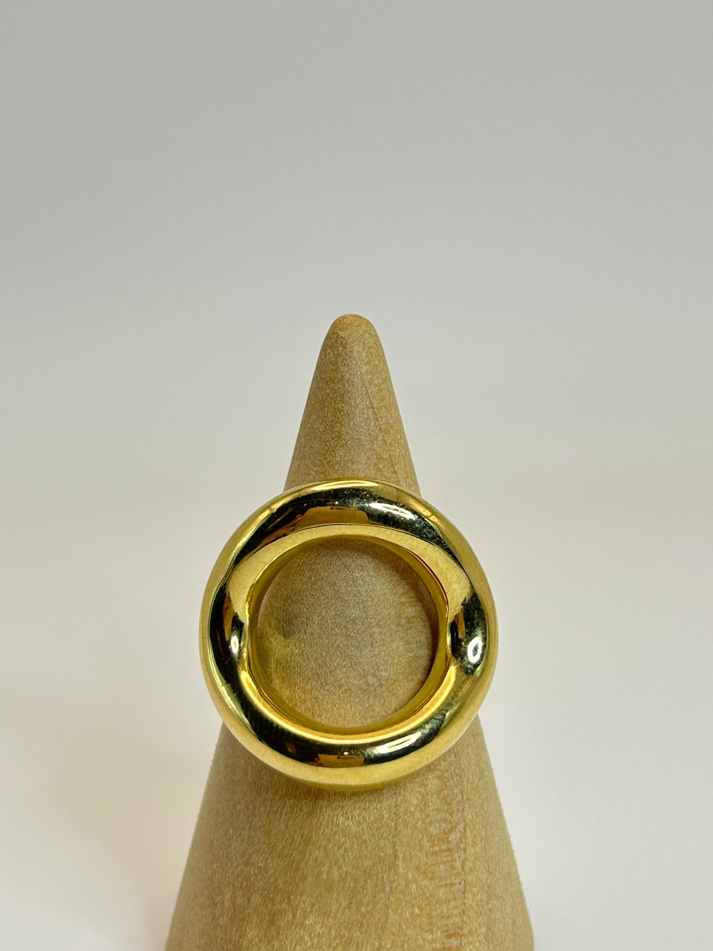 Anillo de Ovalo Ancho🪞