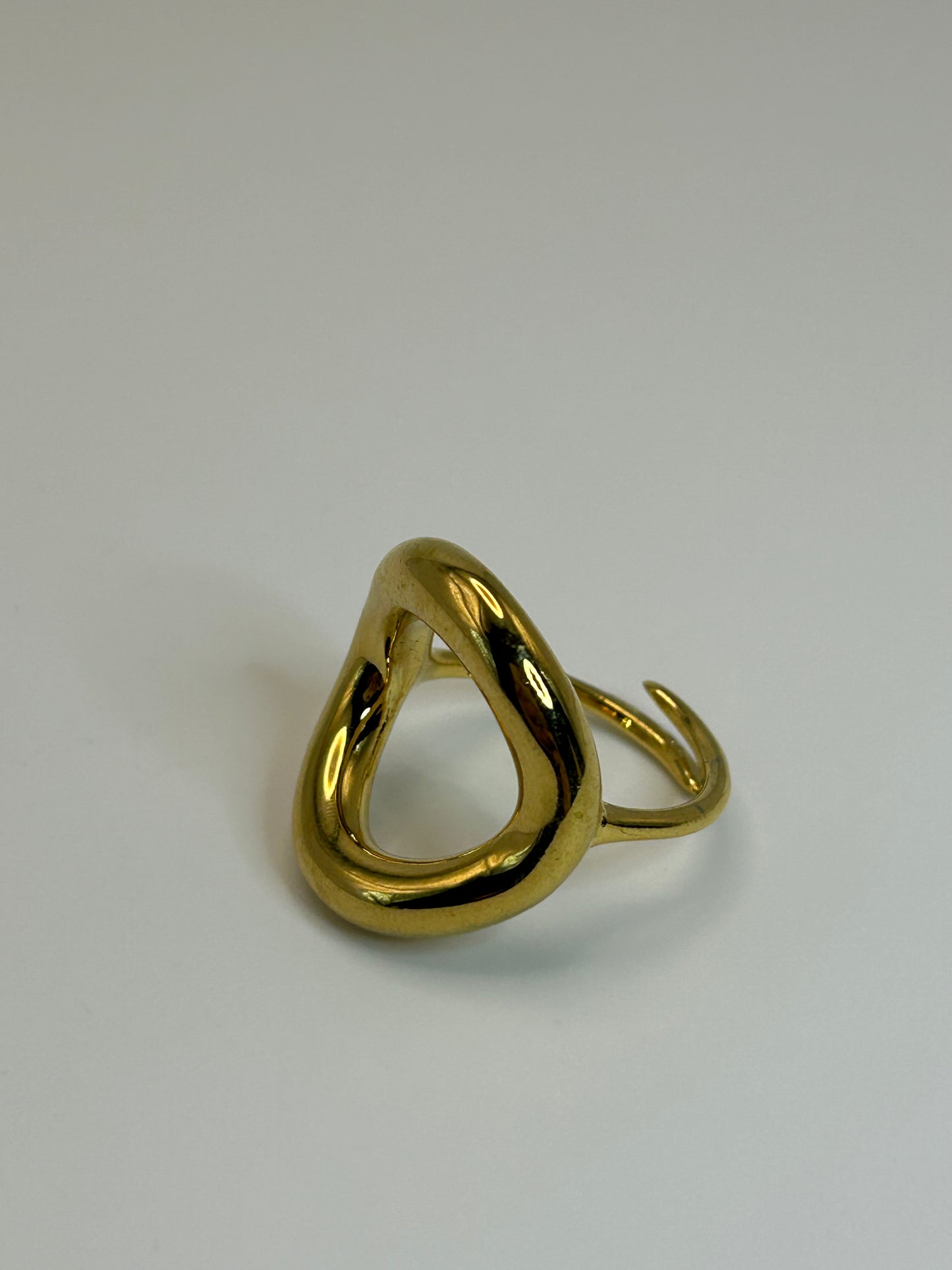 Anillo de Ovalo Ancho🪞