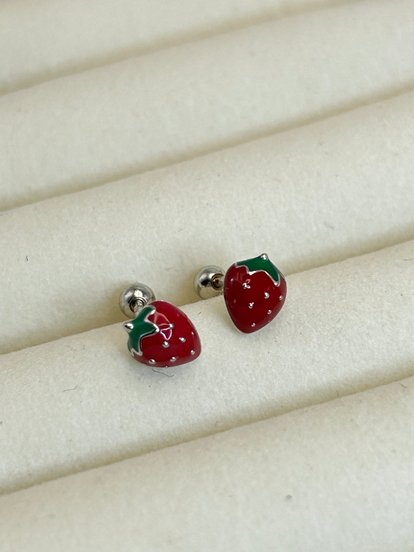 Piercing de Fresita🍓