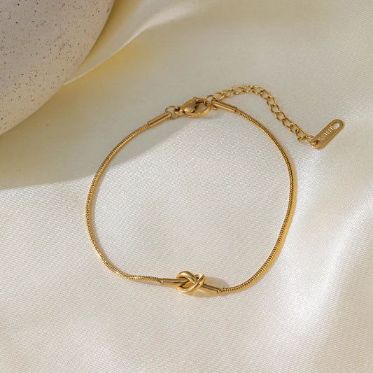 Pulsera de Nudo Central Minimal ✨