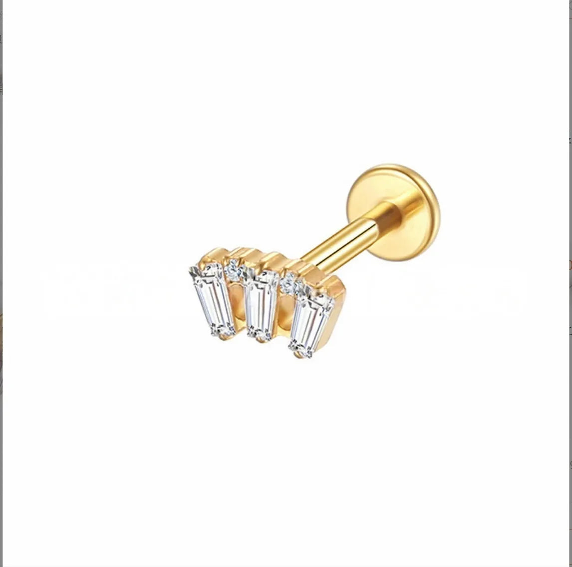 Piercing Titanio Flat Back Coronita de 3 Baguettes 👑