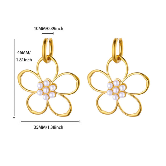 Aretes Flor de Nácar 🌸