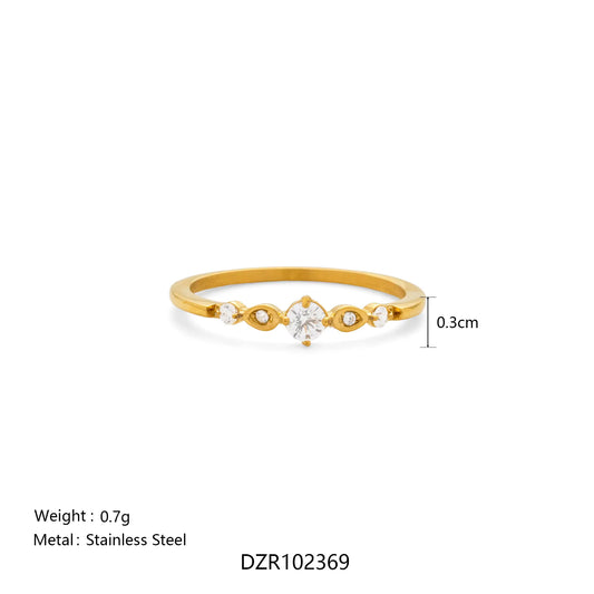 Anillo Centro Zirconia Con Dos A Los Lados