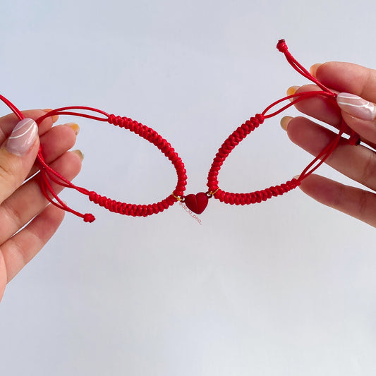 Pulseras de imán rojo